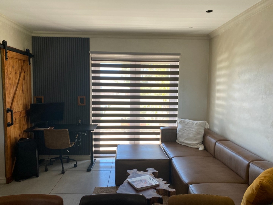 4 Bedroom Property for Sale in Kraaibosch Manor Western Cape